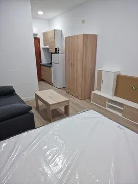 Estudio en  Calle Valle del Guadalix 27