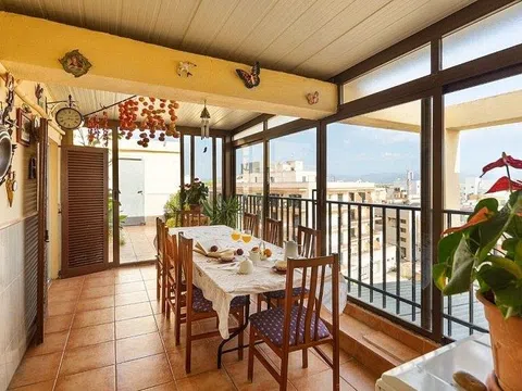 Piso en avenida de Bartomeu Riutort, 23 - Foto 1