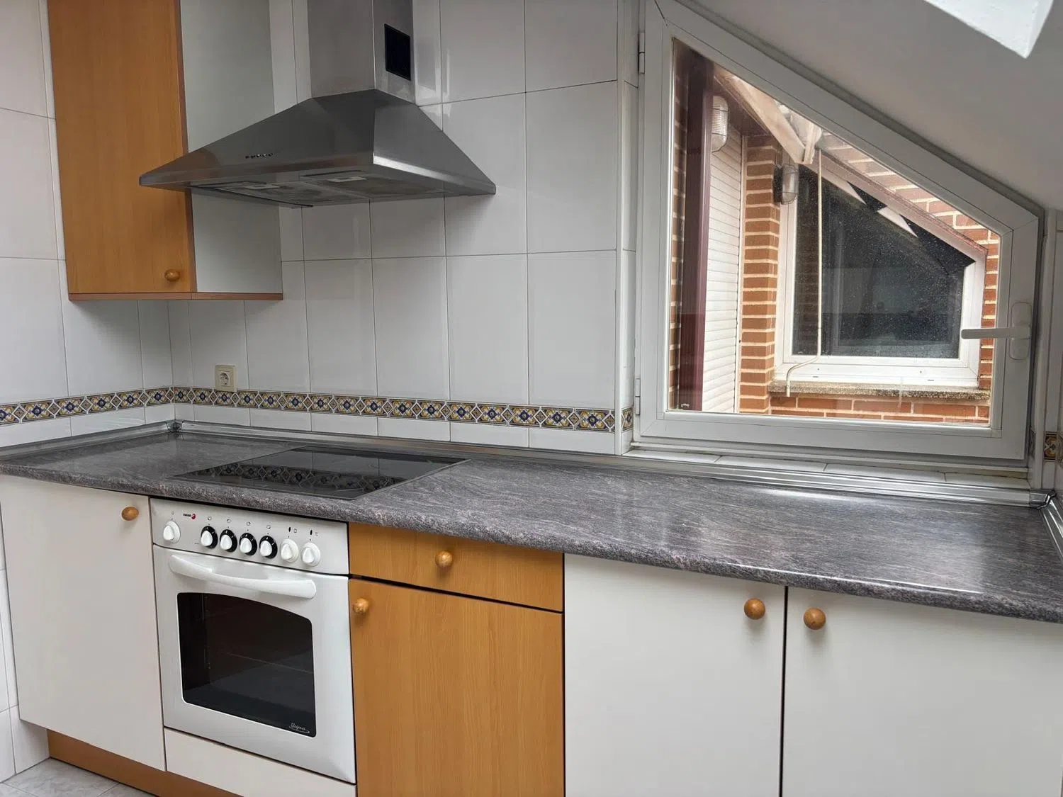 Ático en calle Lamberto de Echeverría, 12 - Foto 7