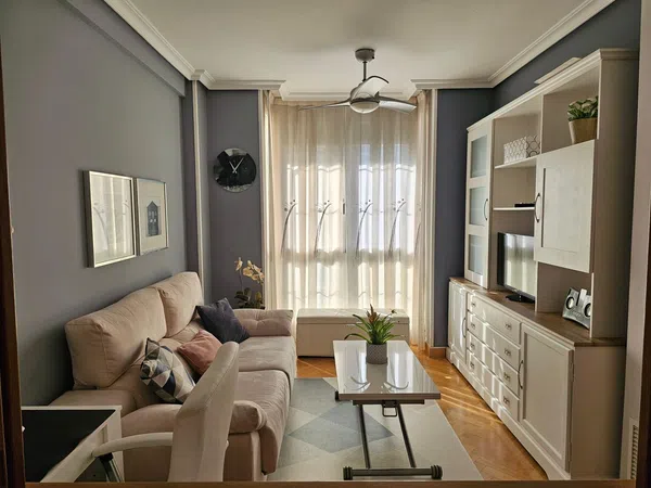 Piso en calle de Sodio, 3