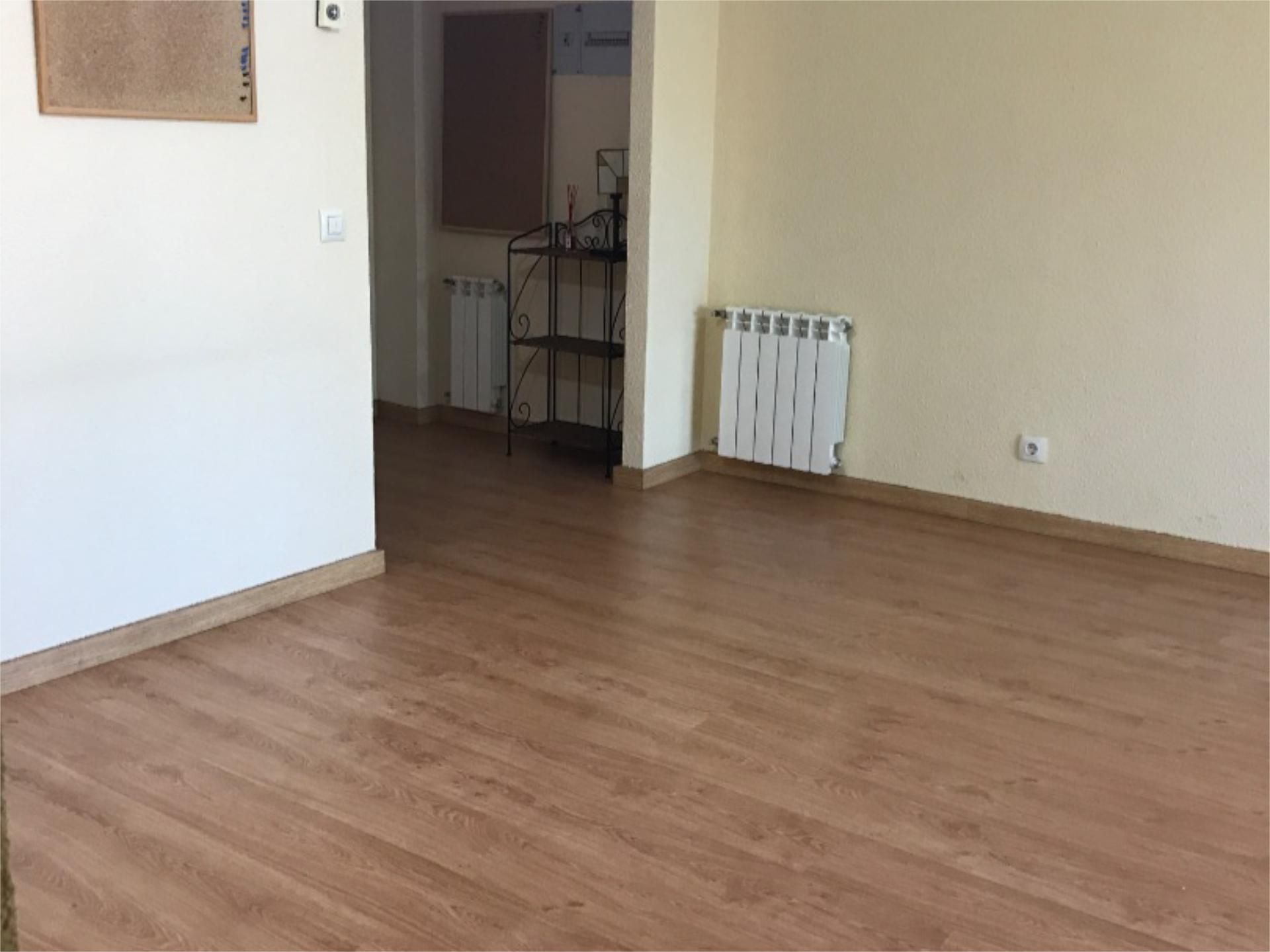 Piso en  Avenida de José Hierro 30 - Foto 2