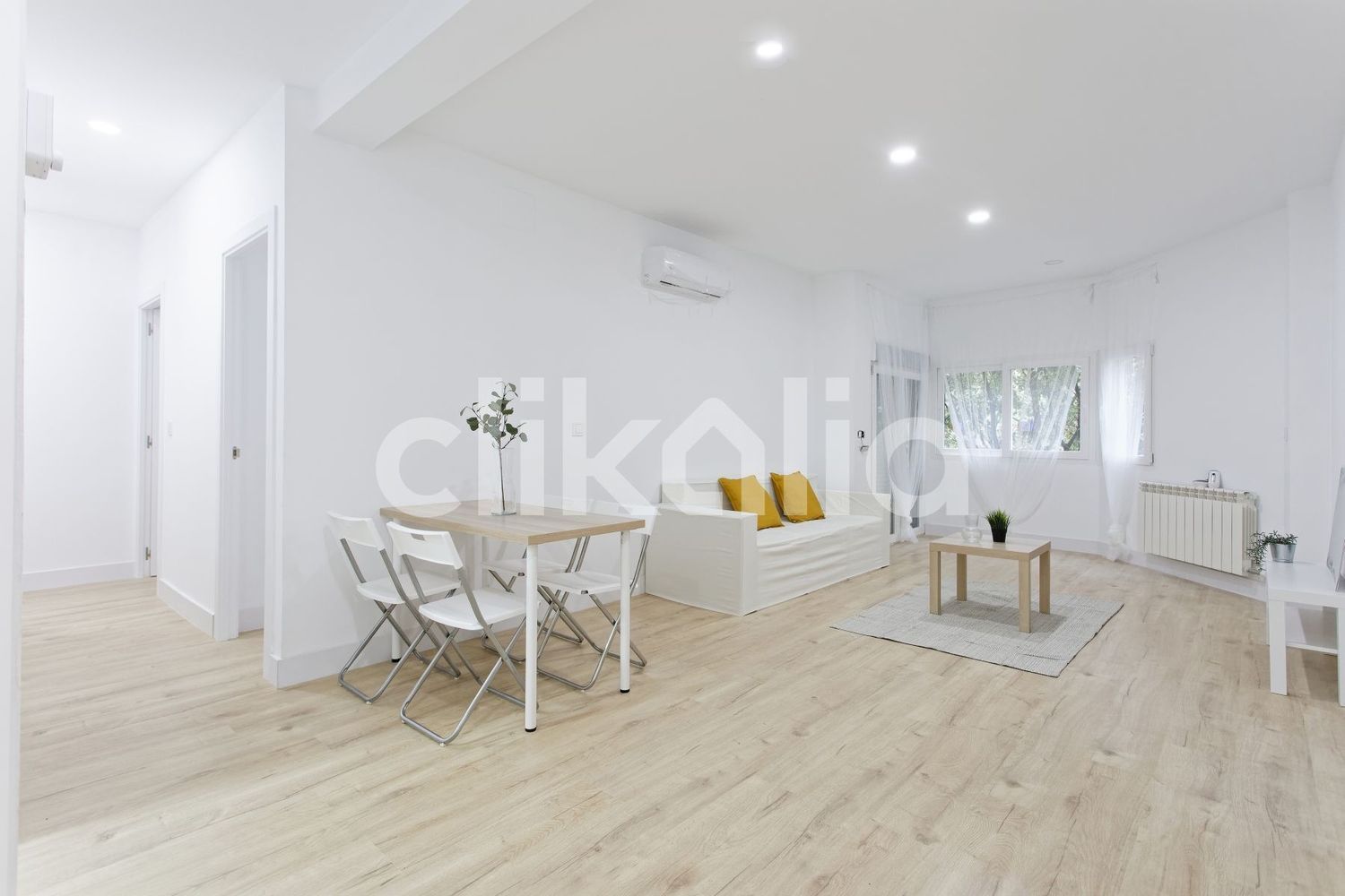 Piso en calle de Trafalgar - Foto 3