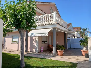 Chalet en  Carrer de Pablo Neruda 14C - Foto 3