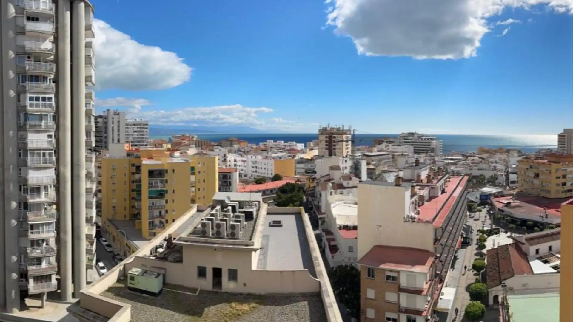 Piso en  Avenida Isabel Manoja 18 - Foto 1