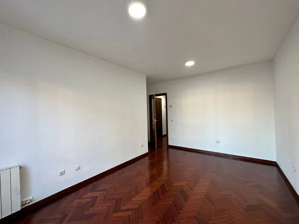 Piso en camino del Calvario, 7