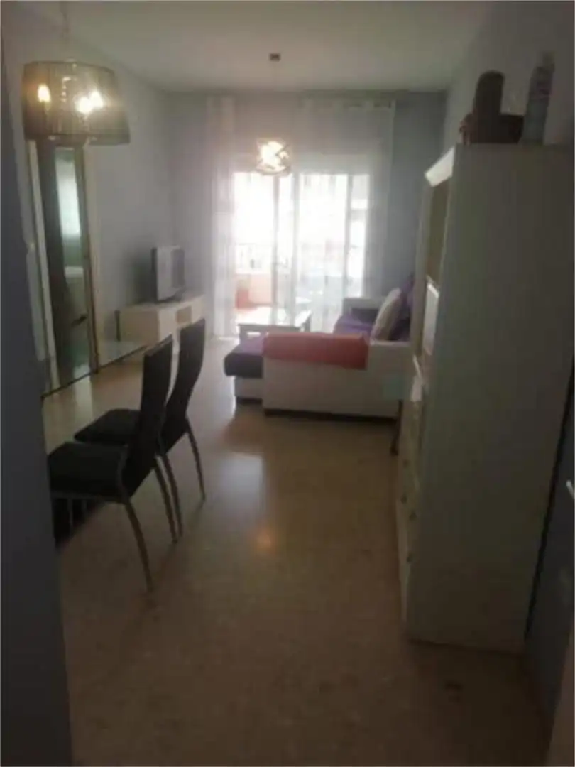 Piso en Playa Poniente - Foto 2
