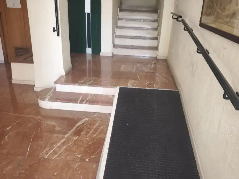 Piso en  Calle Almirante Topete 8 - Foto 8