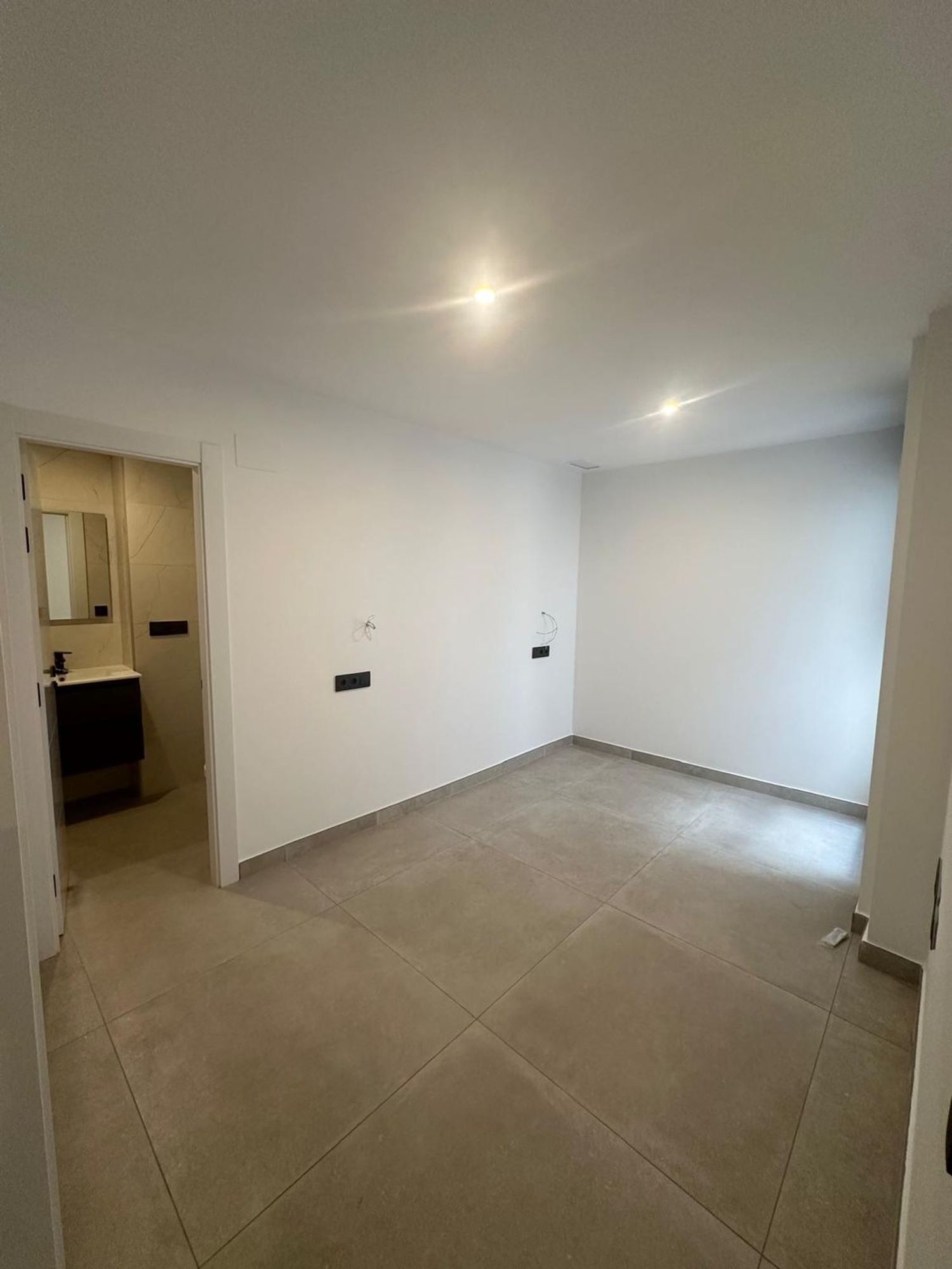 Piso en avenida Condes de San Isidro, 18 - Foto 9