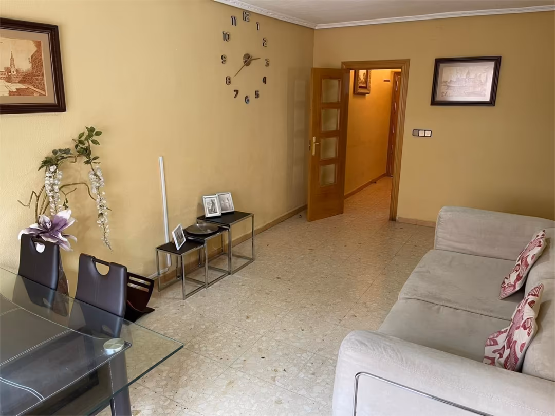 Piso en  Calle de San Asturio Serrano 4 - Foto 9