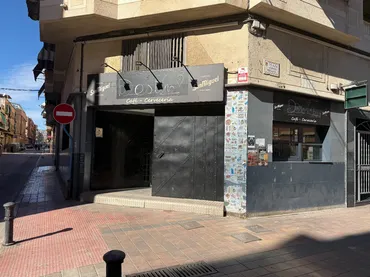 Local comercial en  Calle de la Cruz del Sur 31 - Foto 3