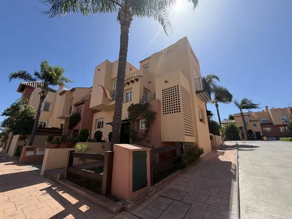 Chalet adosado en Urbanización Condes de Iza s/n, Rodeo Alto-Guadaiza-La Campana - Foto 31
