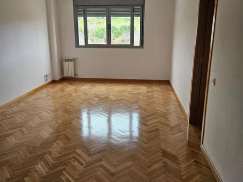 Piso en calle de Villava, 8