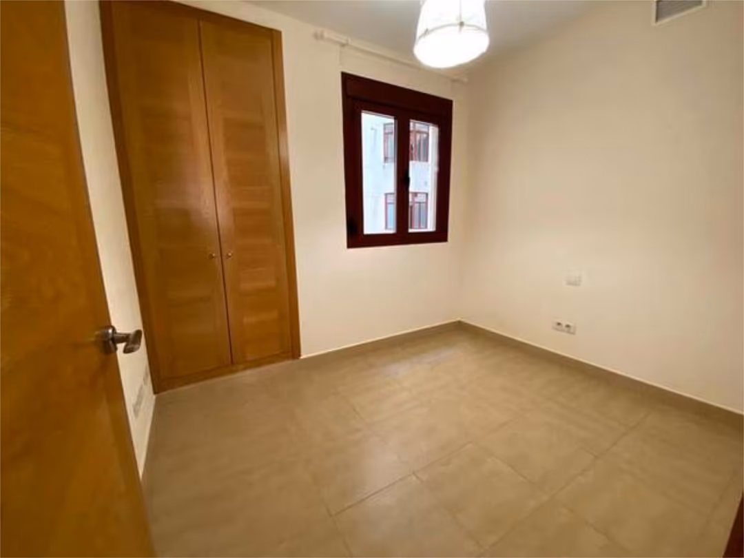 Piso en Los Bermejales - Foto 3