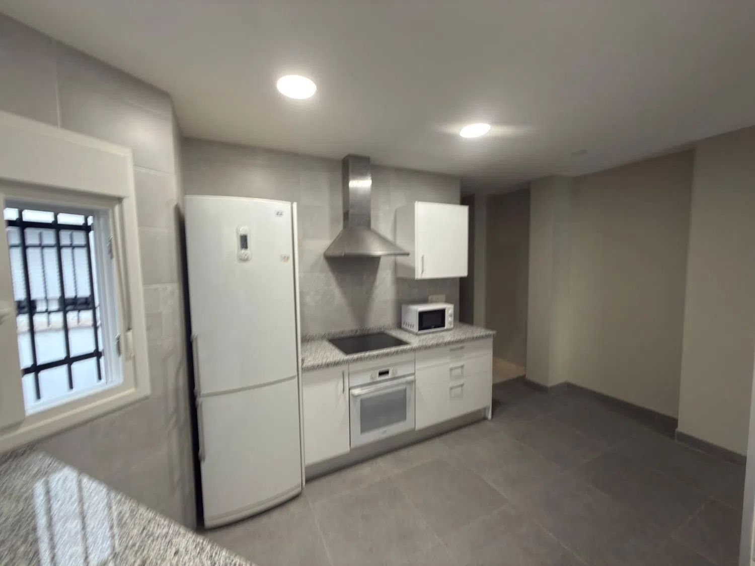 Piso en calle Doña María Coronel, 2 - Foto 2