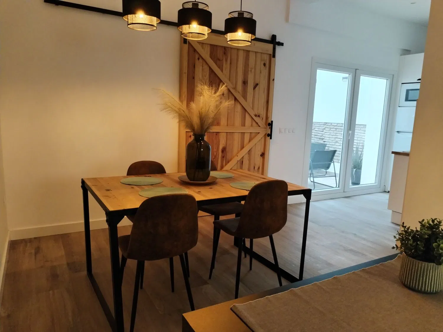 Estudio en Barrio El Molinillo - Capuchinos - Foto 4