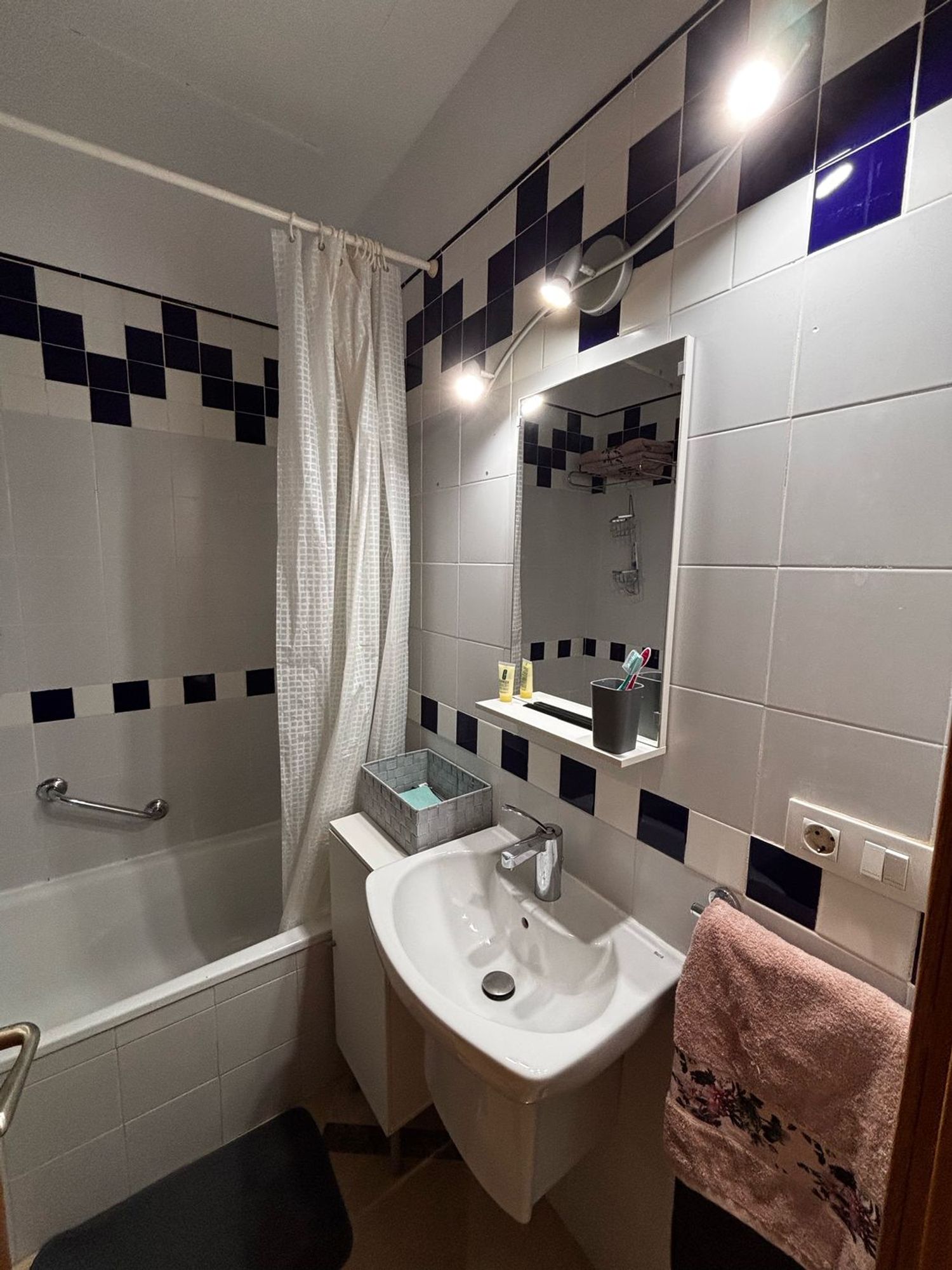 Piso en Barrio Feria - Foto 19