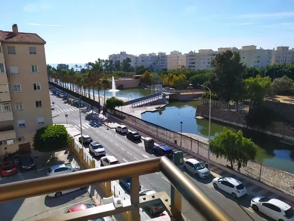 Piso en Calle Luis Barahona de Soto, 11, Los Guindos - Parque Mediterráneo - Santa Paula - Foto 1