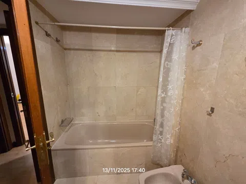 Piso en calle de Donoso Cortés, 45