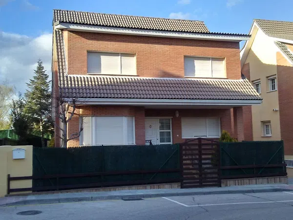 Casa independiente en avenida de Gaudí, 2