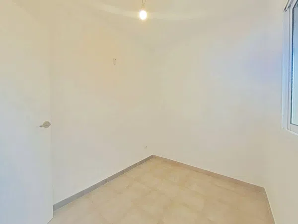 Piso en Barrio Lloreda - Foto 12