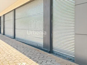 Local comercial en Badalona - Foto 1