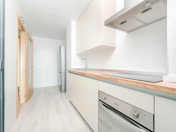 Piso en avenida Joan Miró - Foto 13