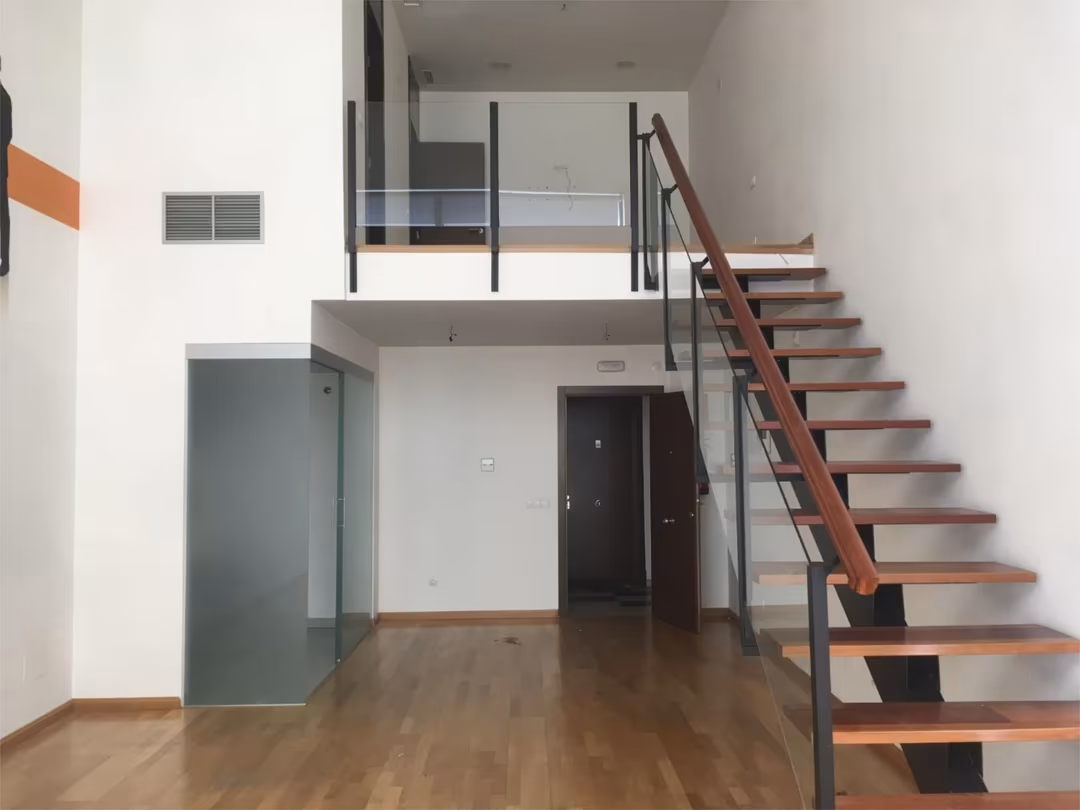 Piso en  Avenida de Matapiñonera 11