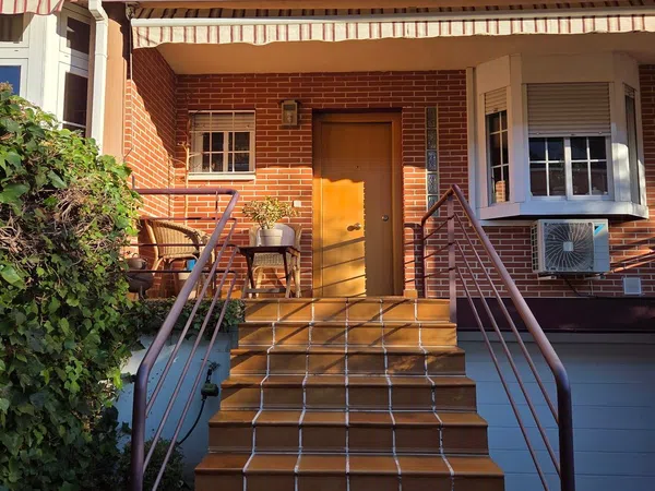 Chalet adosado en Urb. los arcángeles Ensanche