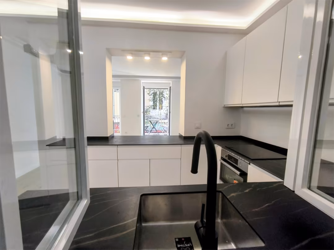 Piso en  Calle de Loreto y Chicote 6 - Foto 8