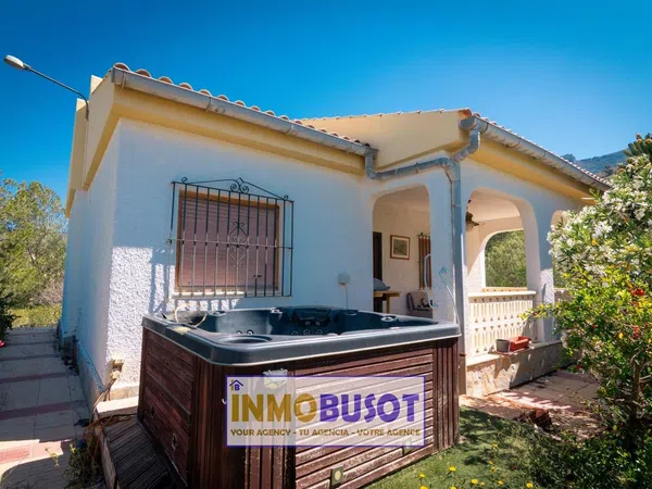 Casa o chalet independiente en Carretera de Torremazanas, 21 - Foto 1