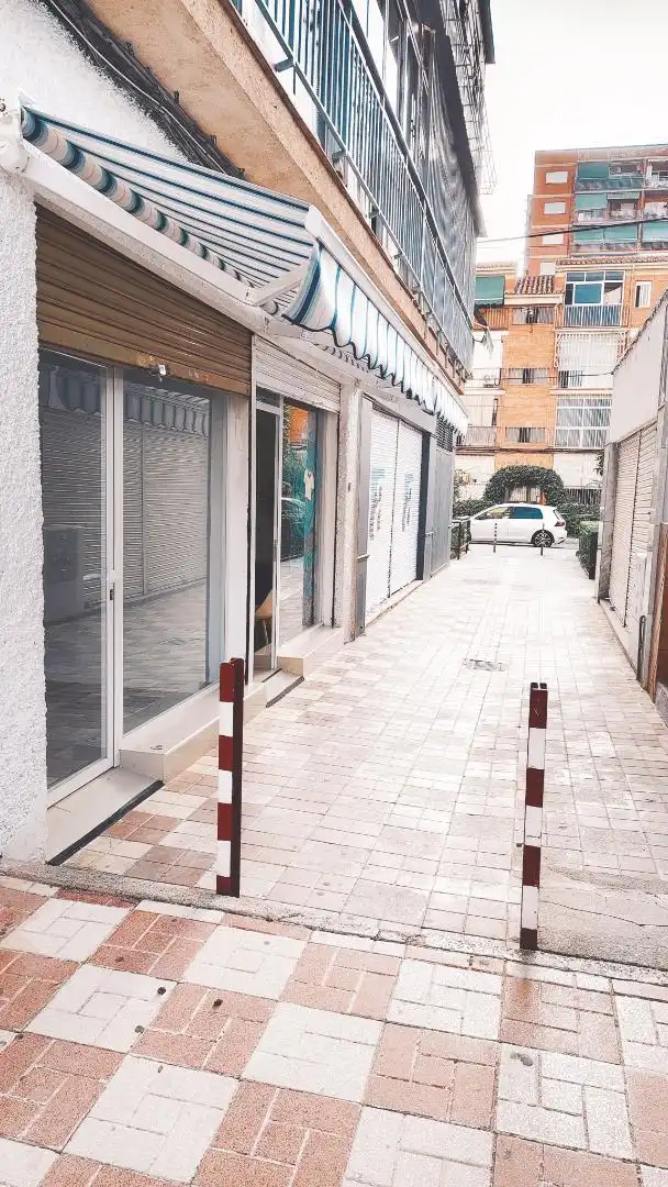 Local comercial en  Calle Periodista Luis de Vicente 6 - Foto 16