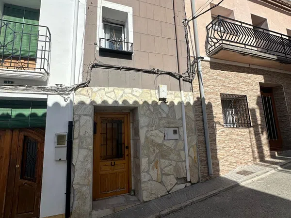 Casa de pueblo en Calle de l'Embut, 20 - Foto 1