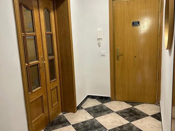 Piso en calle Ponce de León, 5 - Foto 1