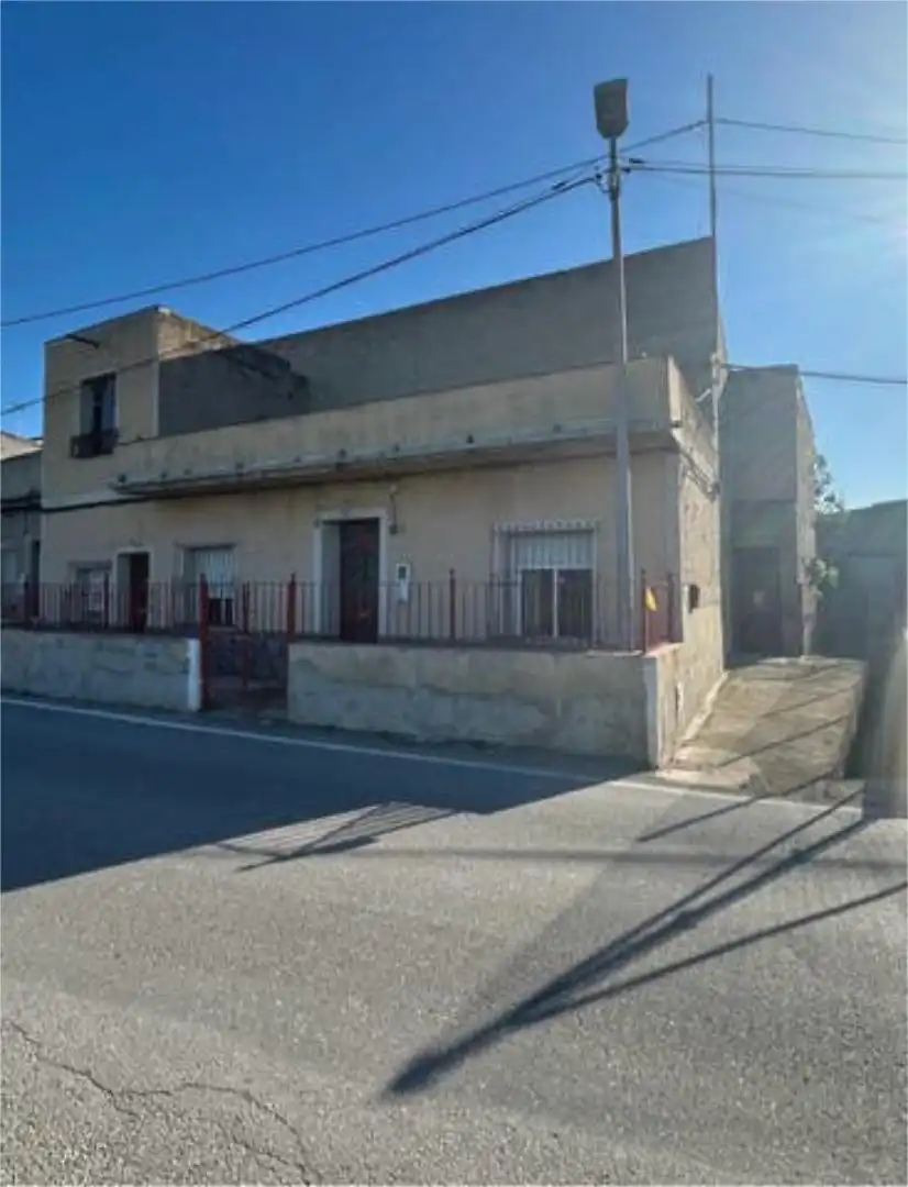 Chalet en entrada del pueblo - Foto 4