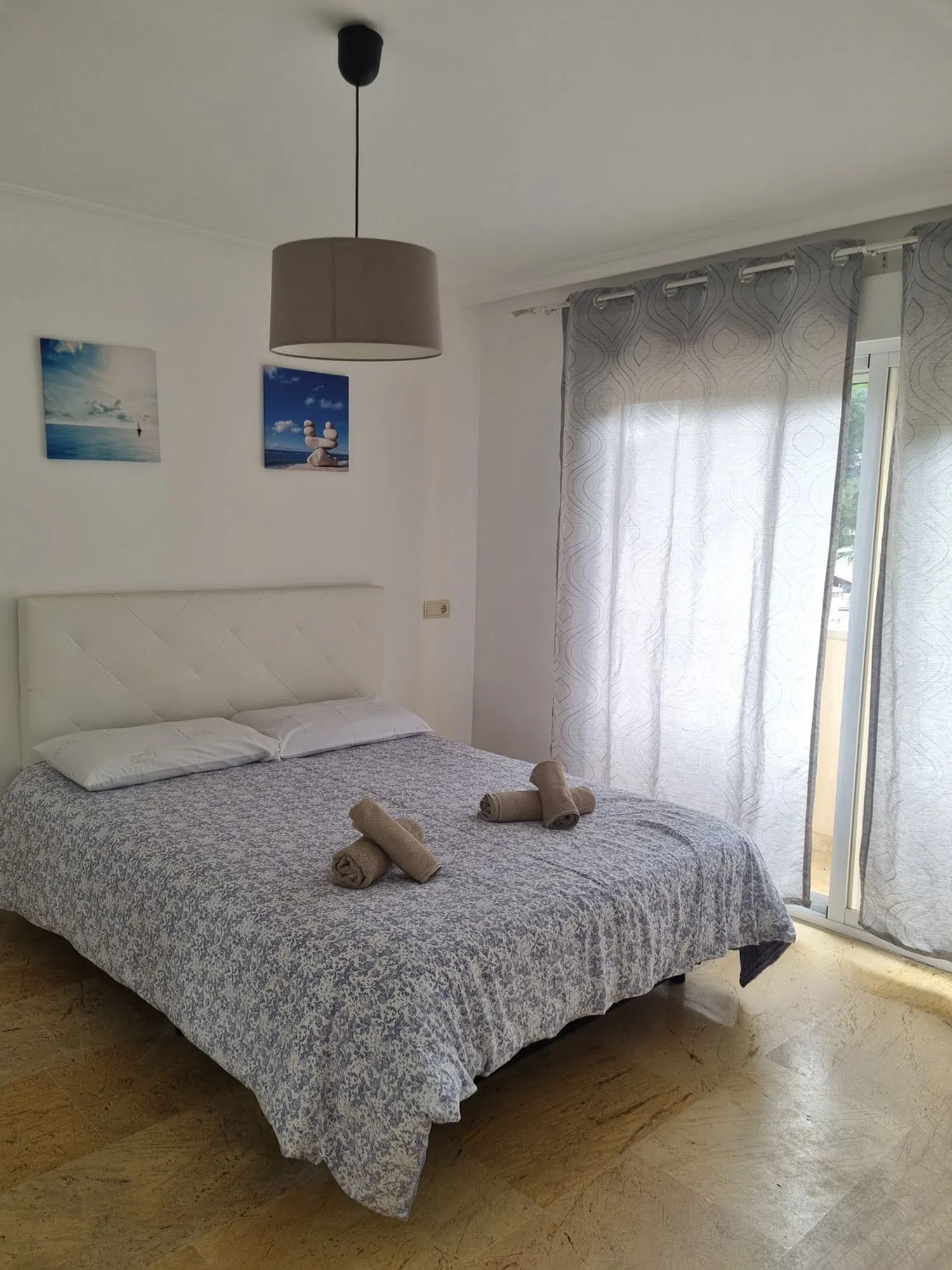 Chalet adosado en calle Avilés, 48 - Foto 1