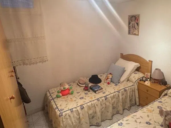 Piso en calle de Ponferrada, 32 - Foto 3