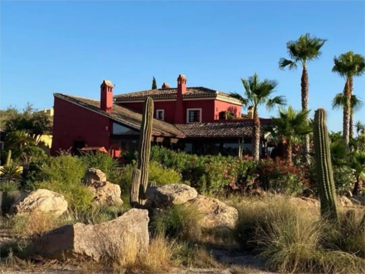 Casa adosada en Urbanizacion Desert Springs - Foto 5