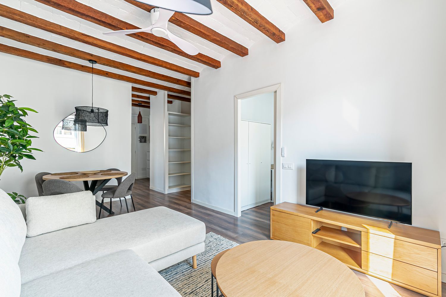 Piso en calle de Catalina Suárez, 25 - Foto 4