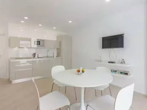 Piso en Av. Juan Carlos I, 26