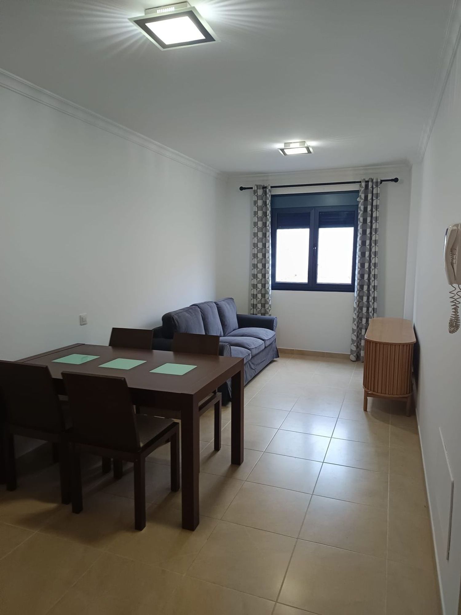 Piso en Castillejos, 70