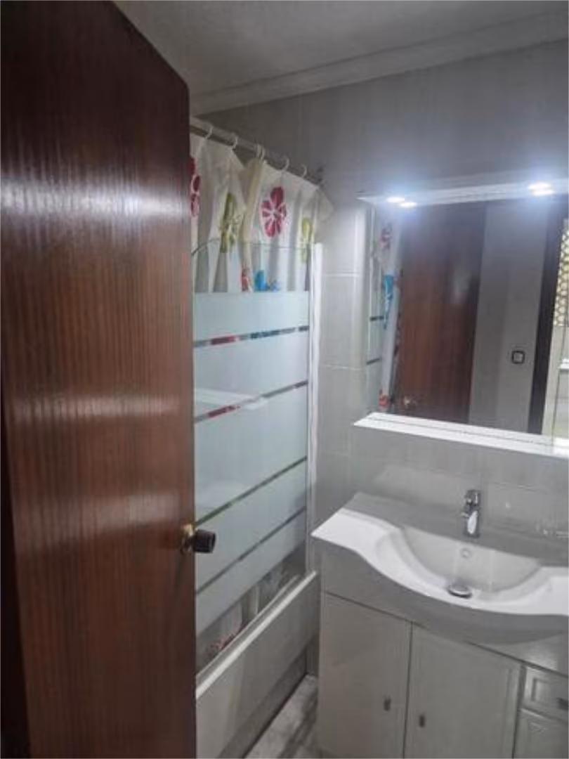 Piso en Cerca colegios públicos y parques. - Foto 8