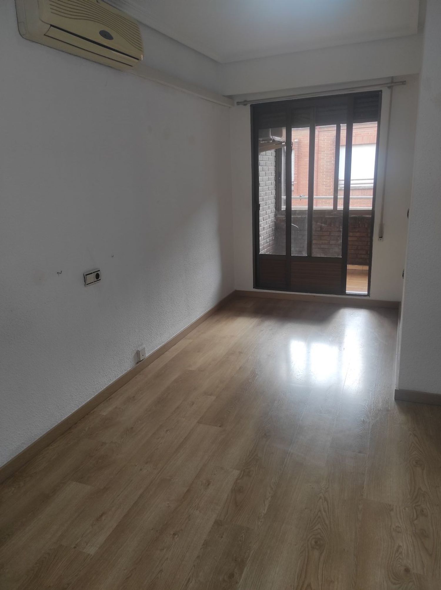 Piso en Calle del Regne de València, 5 - Foto 5