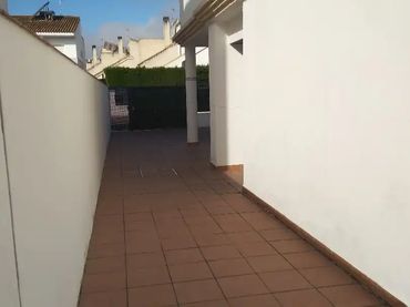 Chalet en  Avenida de la Constitución 5 - Foto 4
