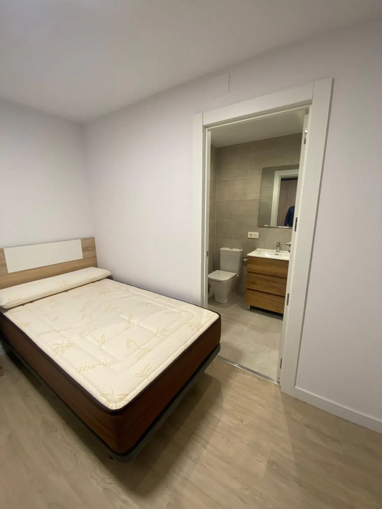 Piso en calle Navasfrías, 4 - Foto 1