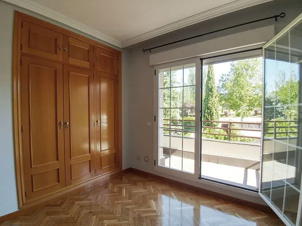 Chalet adosado en Urb. urbanizacion parque rozas Barrio El Pinar- Punta Galea - Foto 16