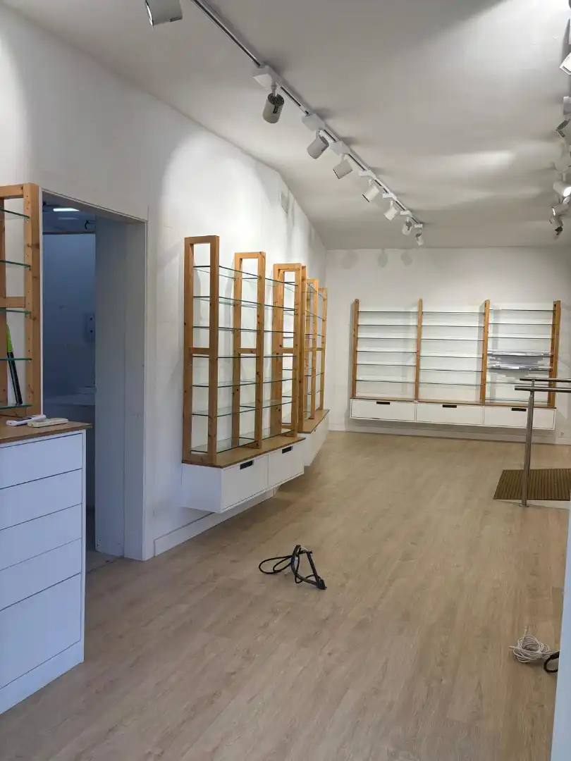 Local comercial en  Carrer de Ripoll 2 - Foto 2