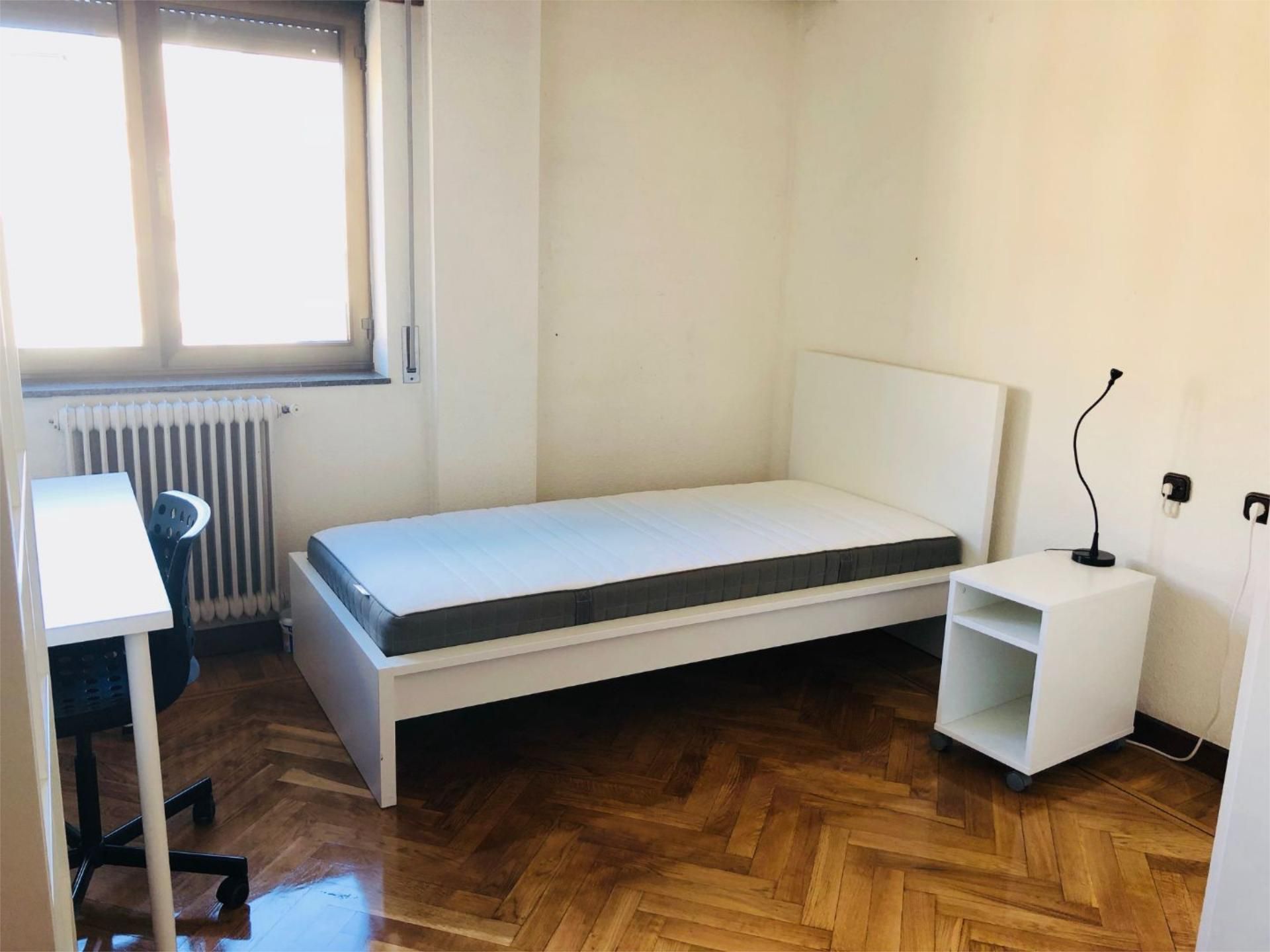 Piso en  Calle Pérez Oliva 14 - Foto 6