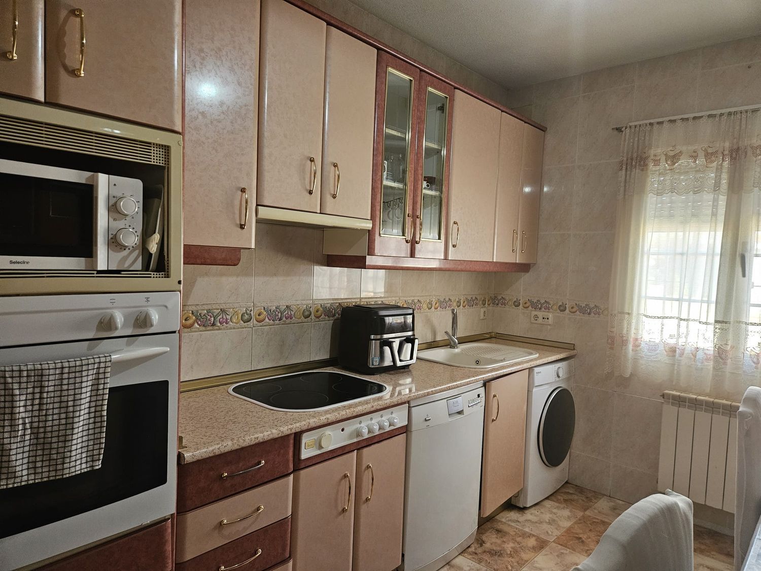 Chalet pareado en Calle Río Alberche, 12 Sn - Foto 2