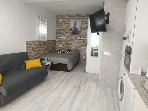 Estudio en Avenida Juan Sebastián Elcano, Pedregalejo - Morlaco - Foto 1