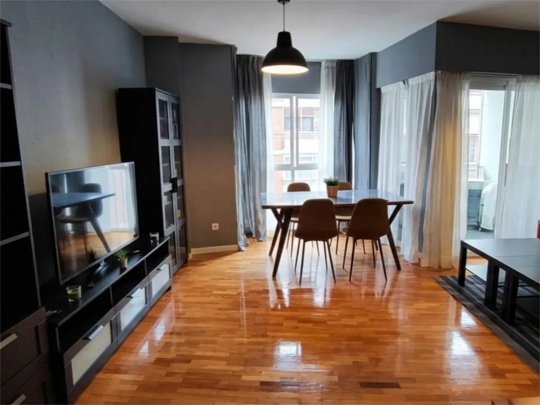 Piso en  Calle María Guerrero 16 - Foto 1